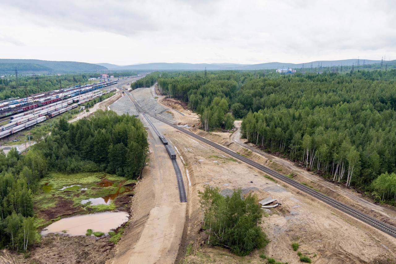 В новом парке «Т» будут принимать и отправлять транзитные поезда, осматривать вагоны, менять локомотивные бригады.jpg