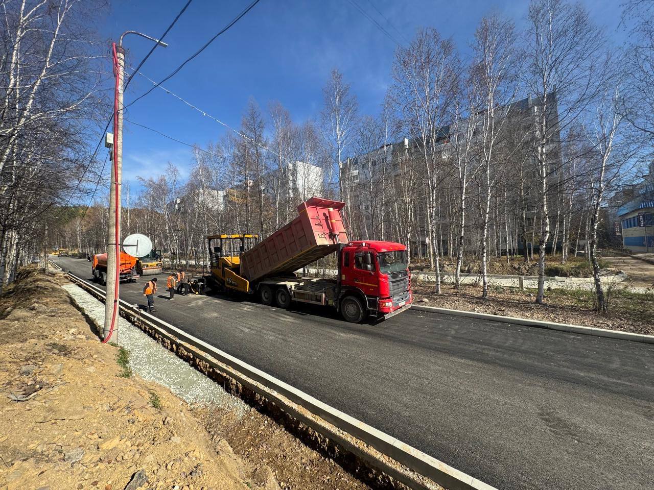 На ремонт дорог в столице БАМа ушло более 20 тысяч кубометров щебня различных фракций.jpg