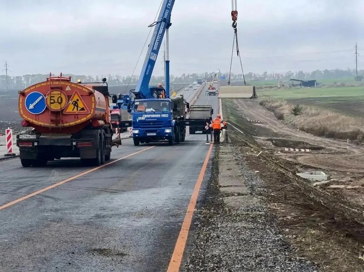 Overall Progress of R-280 Highway Section Near Taganrog Reaches 82%