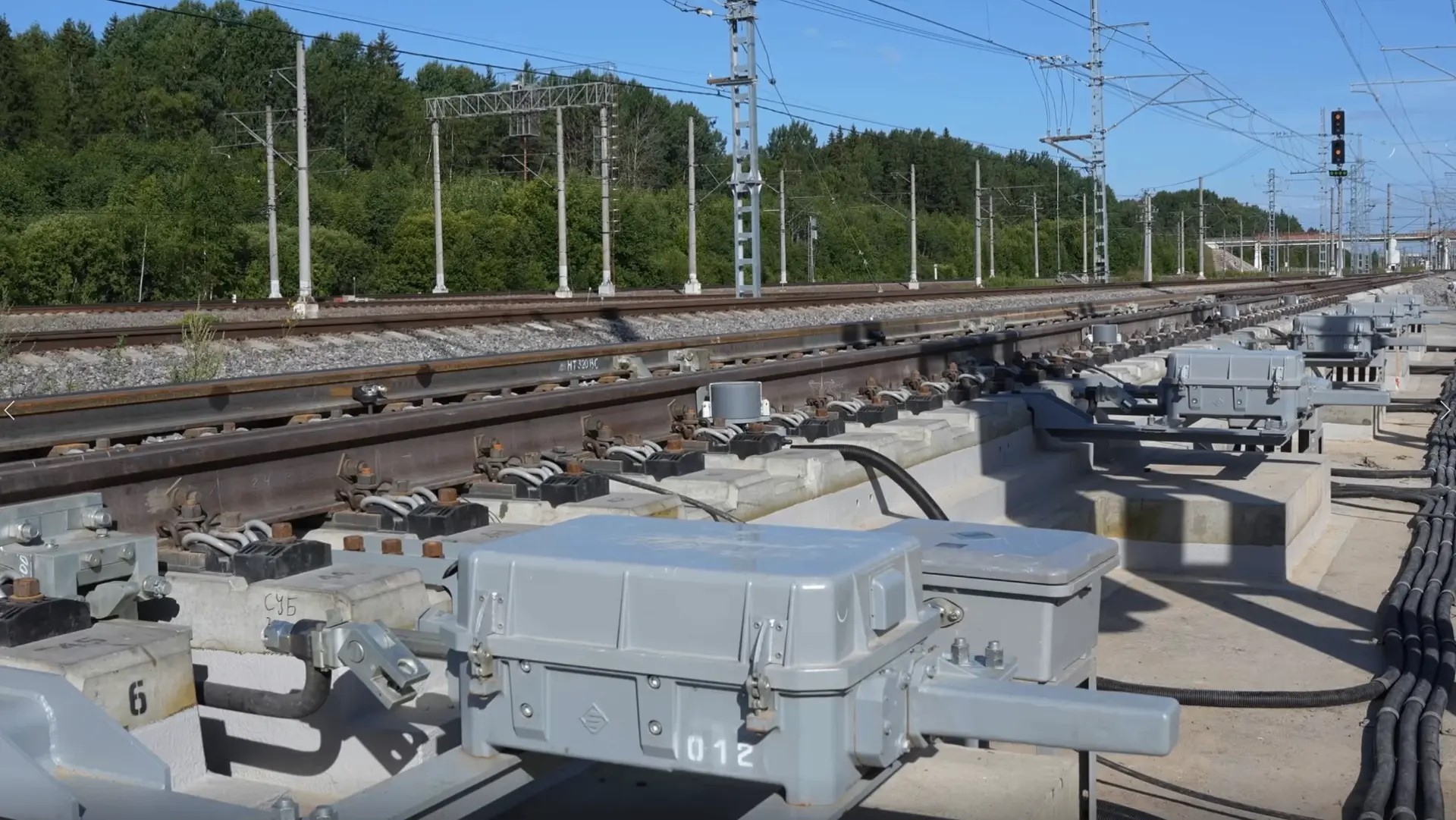 Le groupe Natsproektstroy et la société RZD ont fini la création du terrain d'essai des technologies de la future ligne à grande vitesse entre les stations Sablino et Tosno