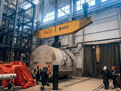 Строители Нацпроектстроя установили турбогенератор на ТЭС «Туймаада» 