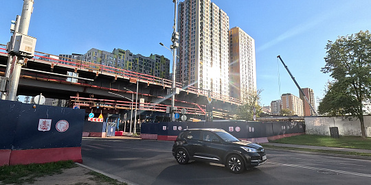 НПС строит еще один путепровод на западе столицы
