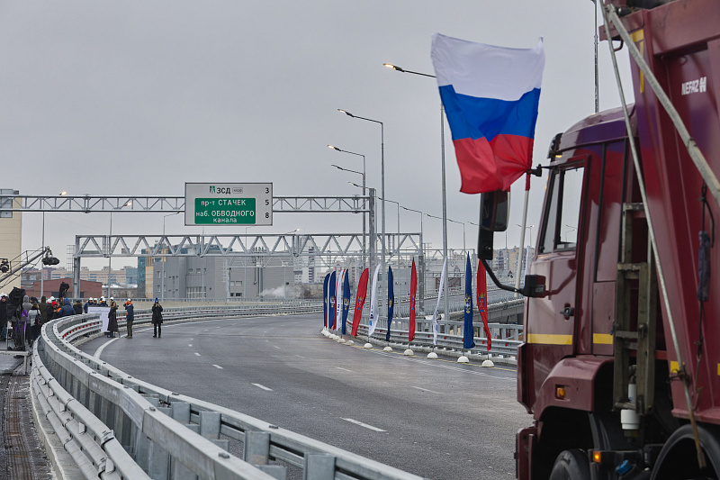 Autoroute à six voies. Étape 1. Échangeur de Vitebsk
